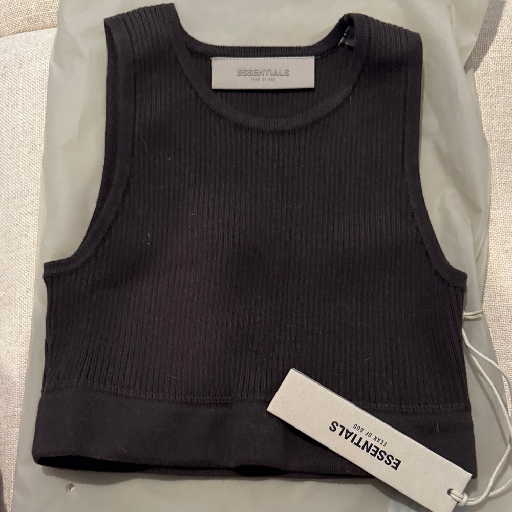ESSENTIALS Black Ribbed Cropped Tank - Picture 1 of 1